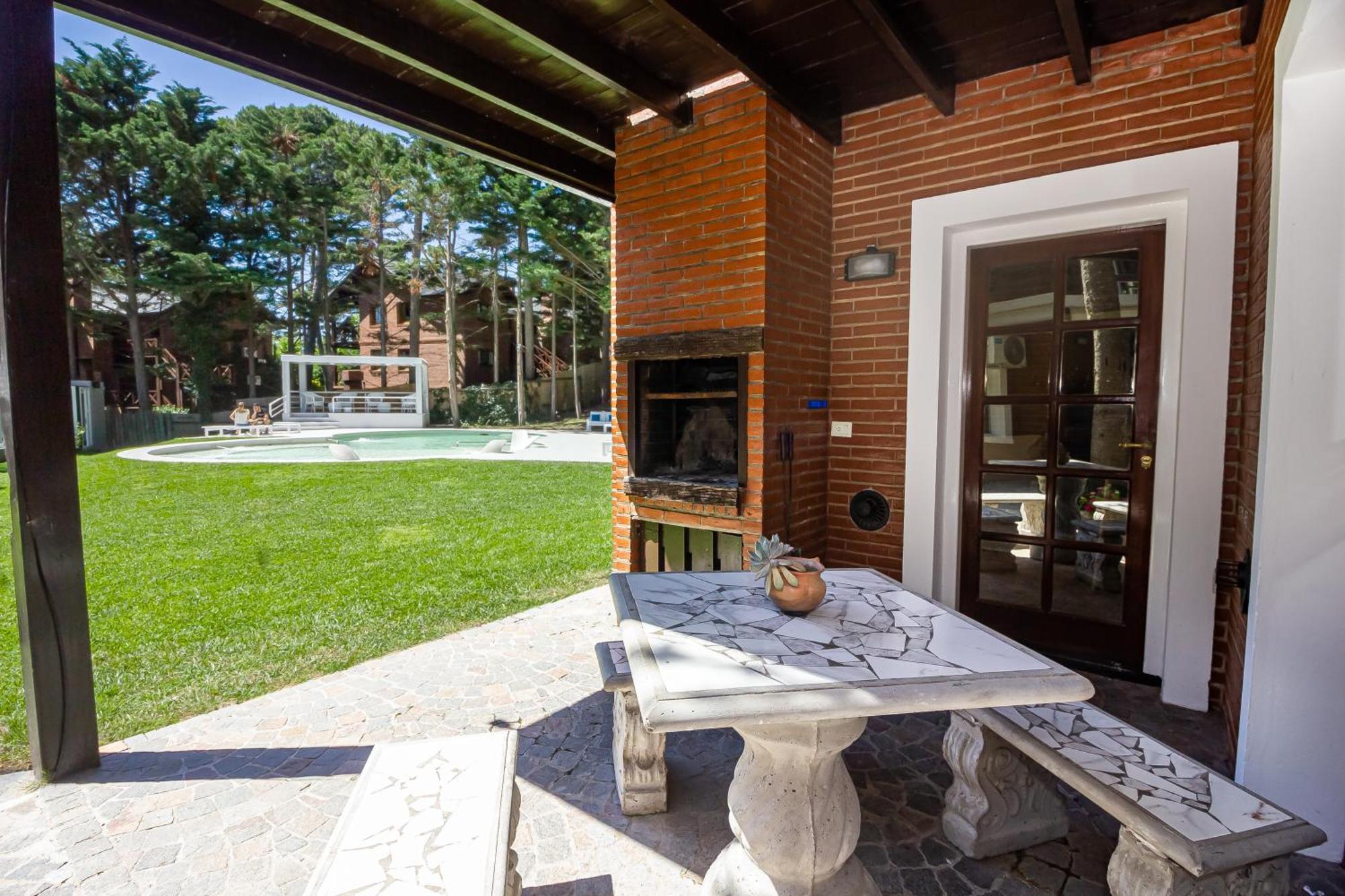 Punta Cerezo Apart Carilo Exterior foto